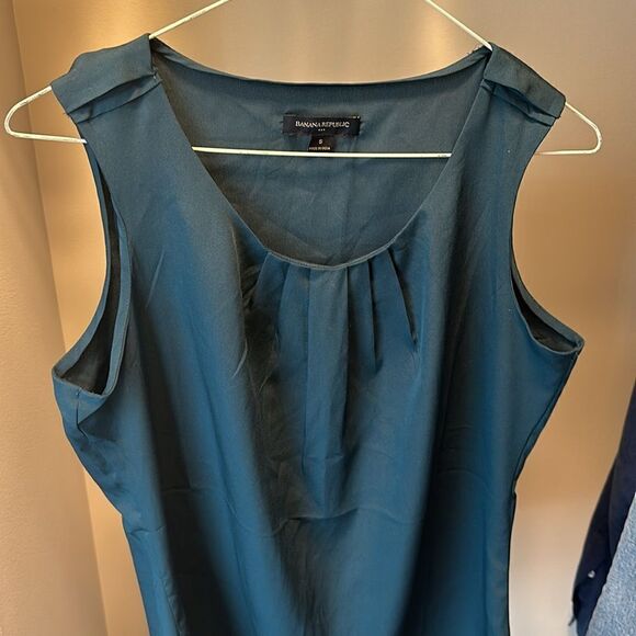 Banana Republic Green Blouse - Picture 2 of 3